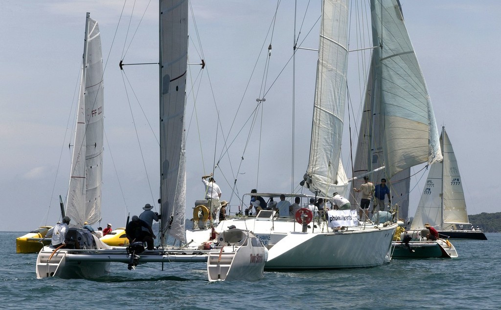 Light air drifter traffic jam - Evason Phuket Raceweek 2007 photo copyright Guy Nowell http://www.guynowell.com taken at  and featuring the  class