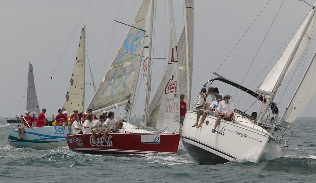 Six Senses Phuket Raceweek 2009. Lining up for an IRC 1 start. Madame Butterfly, Tuay Lek, Cunning Plan. © Guy Nowell http://www.guynowell.com