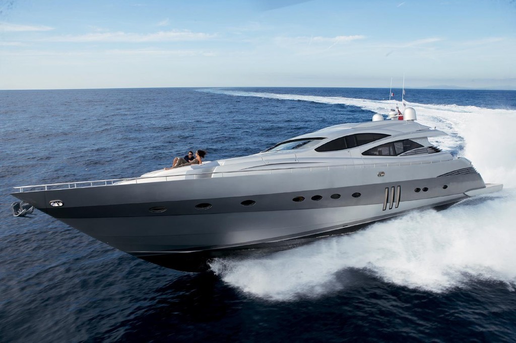Arneson drives gives the 90 tremendous turning agility © Ocean Magazine http://www.oceanmagazine.com.au/