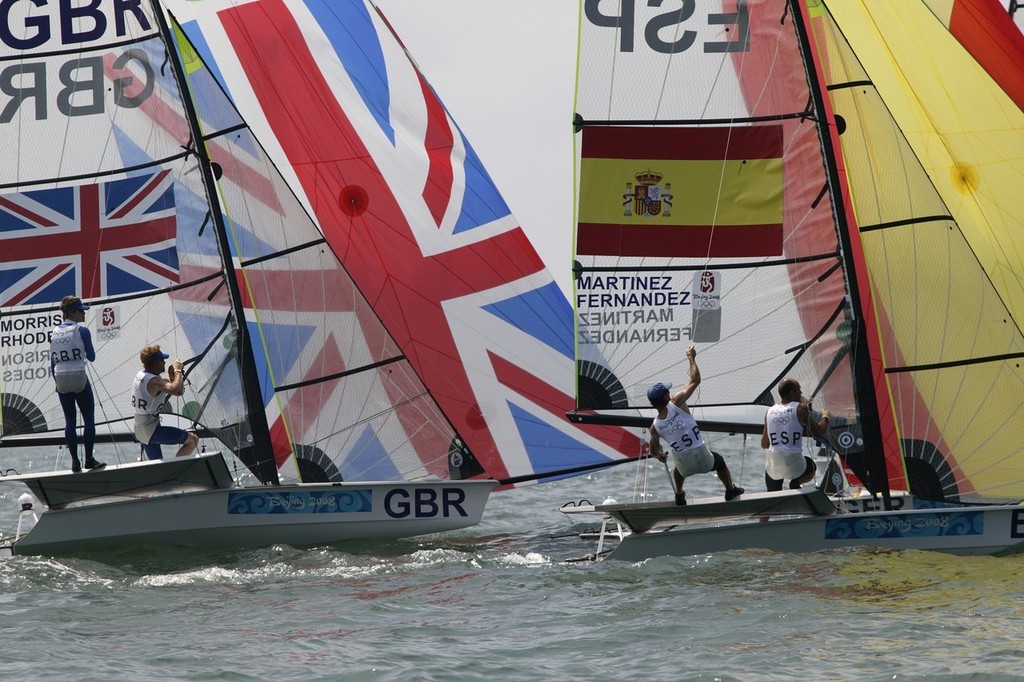 Qingdao Olympic Regatta 2008. GBR chases ESP at the top mark. 49er. © Guy Nowell http://www.guynowell.com