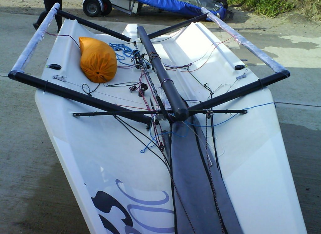RS800 New deck layout looking aft © Gerald New http://www.sail-world.co.uk