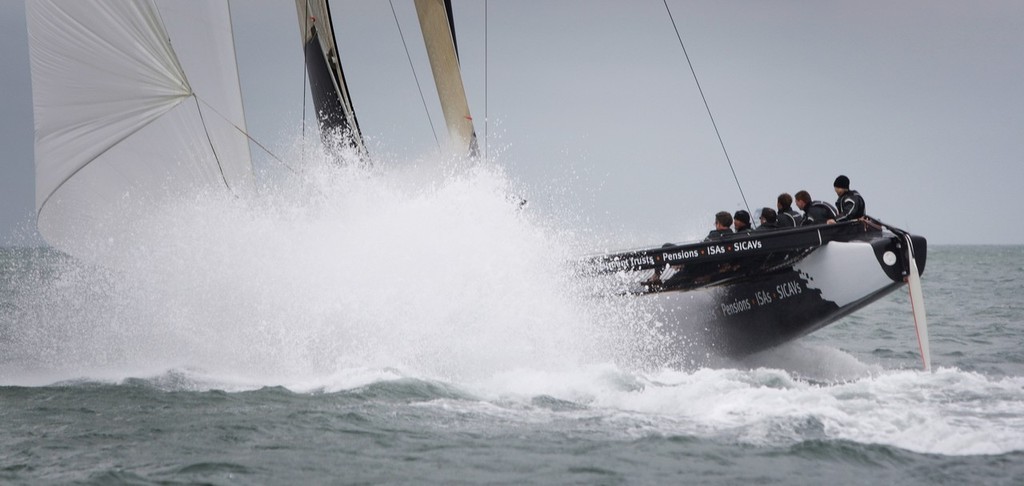 Team Origin in the JP Morgan Round the Island Race © onEdition http://www.onEdition.com