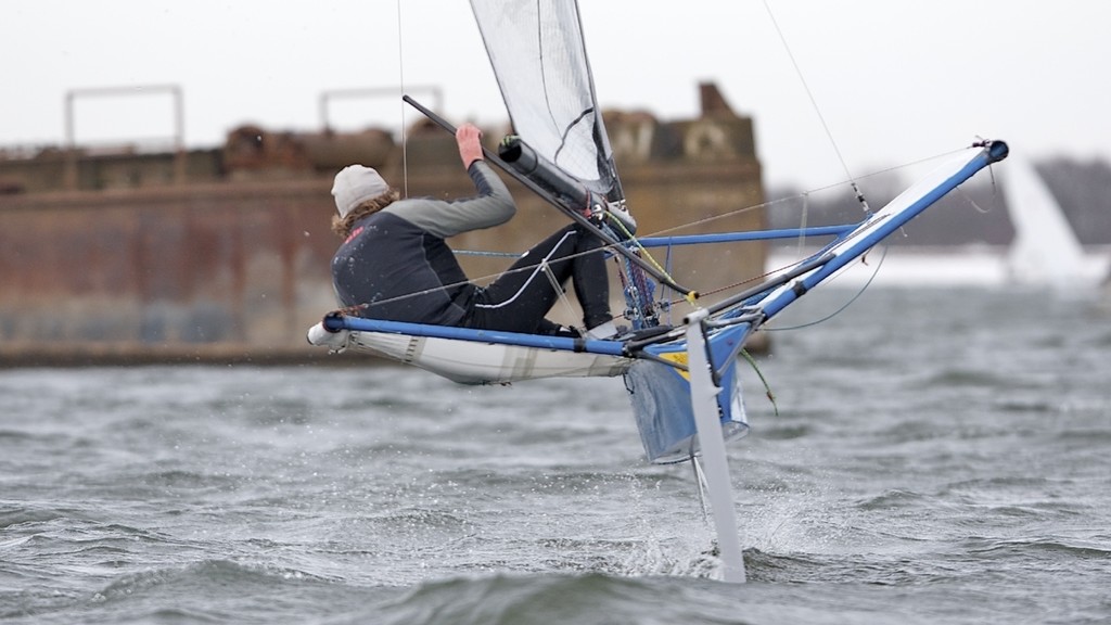 ENGLAND, London, Queen Mary Sailing Club, January 9th 2010, Bloody Mary Pursuit Race, International Moth 3366, Alex Adam, (Castle Cove SC). Boat preparation Pt 2 © Ian Roman http://www.ianroman.com