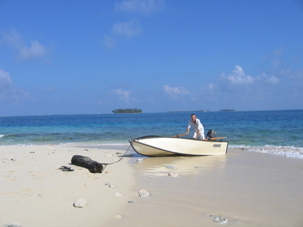 Ron Simm with his tender in the San Blas islands © International Marine Brokers New Zealand www.internationalmarine.co.nz