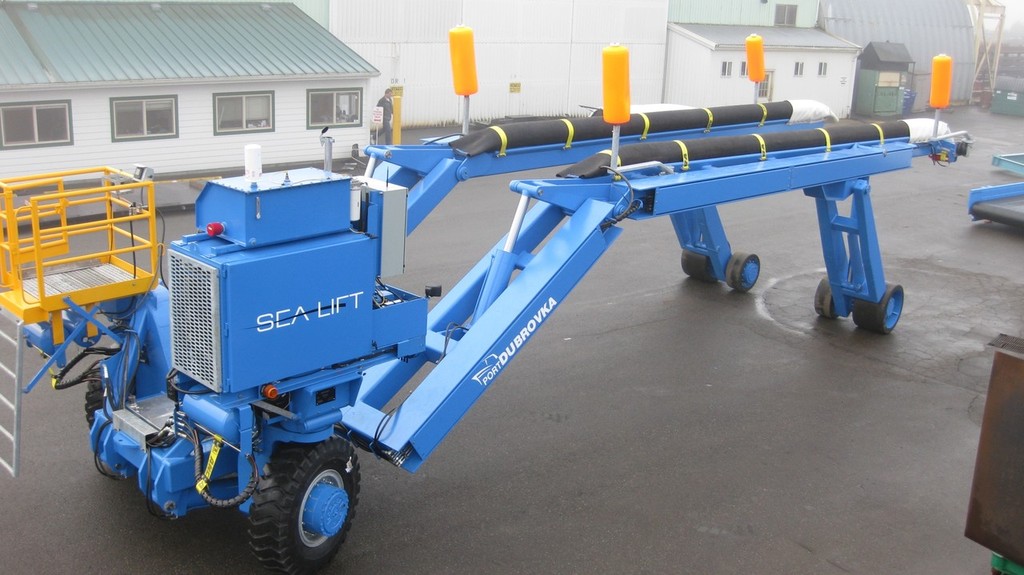 The new KMI Sea-Lift, with unique “air bunks”, will be commissioned at the Gold Coast Marine Centre in February. © KMI Sea-Lift