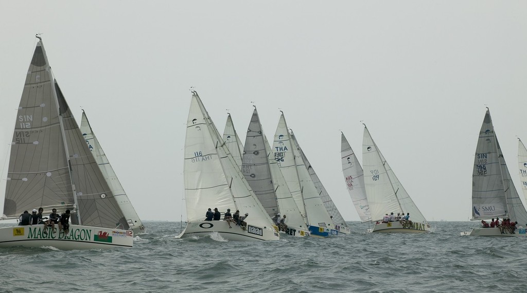 Top of the Gulf Regatta 2009, Ocean Marina Yacht Club, Pattaya, Thailand. Platu fleet start. © Guy Nowell http://www.guynowell.com