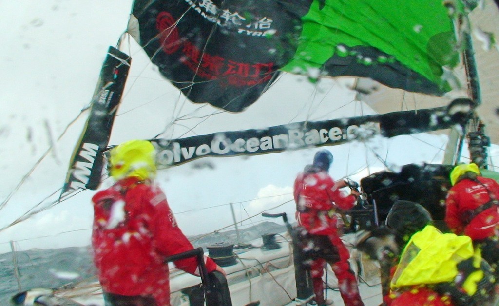 Guo Chuan/Green Dragon Racing/Volvo Ocean Race.<br />
Ian Walker’s Green Dragon sufferers a broken boom as the fleet continued to wrestle with strong gusts and treacherous seas as the second leg of the race to India turned spiteful.<br />
<br />
 © Guo Chuan/Green Dragon Racing/Volvo Ocean Race http://www.volvooceanrace.org