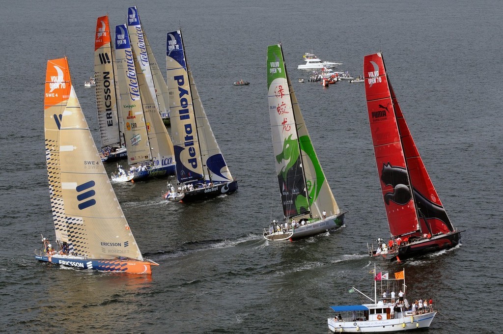 The start of Leg 6 of the Volvo Ocean Race, from Rio de Janeiro to Boston. The fleet head out in light winds but a huge swell. ©  David Kneale/Volvo Ocean Race http://www.volvooceanrace.com/