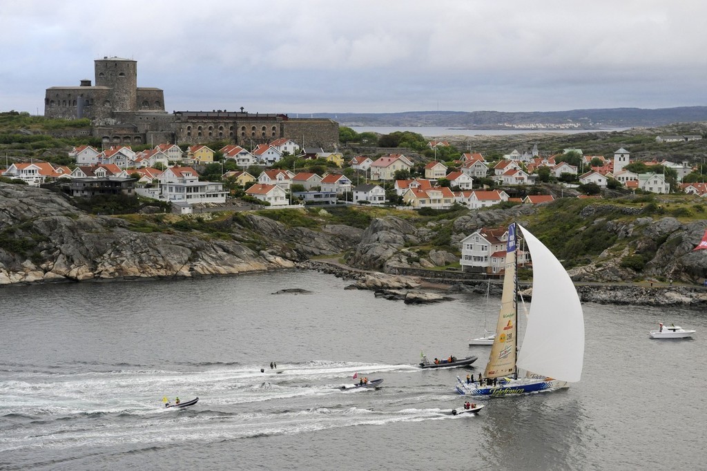 Telefonica Blue, skippered by Bouwe Bekking (NED) finish fourth on leg 8 from Galway to Marstrand, crossing the line at 03:24:21 GMT 11/06/09 © Rick Tomlinson/Volvo Ocean Race http://www.volvooceanrace.com