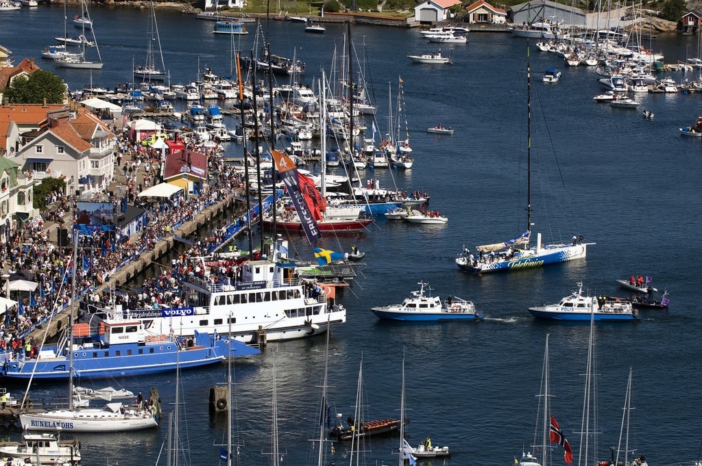 The fleet departs the dock for the start of leg 9 from Marstrand to Stockholm ©  David Kneale/Volvo Ocean Race http://www.volvooceanrace.com/