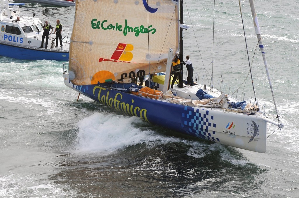 Telefonica Blue run aground the start of leg 9 from Marstrand to Stockholm. They hit rocks while racing at approximately 14 knots of boatspeed. After 2 hours of attempts by pilot boats and the coastguard, the boat was finally freed and made its way back to Marstrand for a full inspection ©  David Kneale/Volvo Ocean Race http://www.volvooceanrace.com/