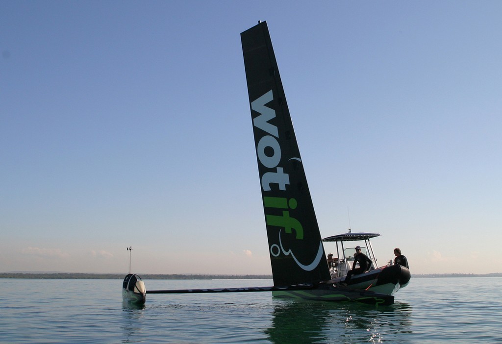 Waiting for wind - Wot Rocket - aiming for 50 knots- 2008 Day 2 bay trials © Crosbie Lorimer http://www.crosbielorimer.com