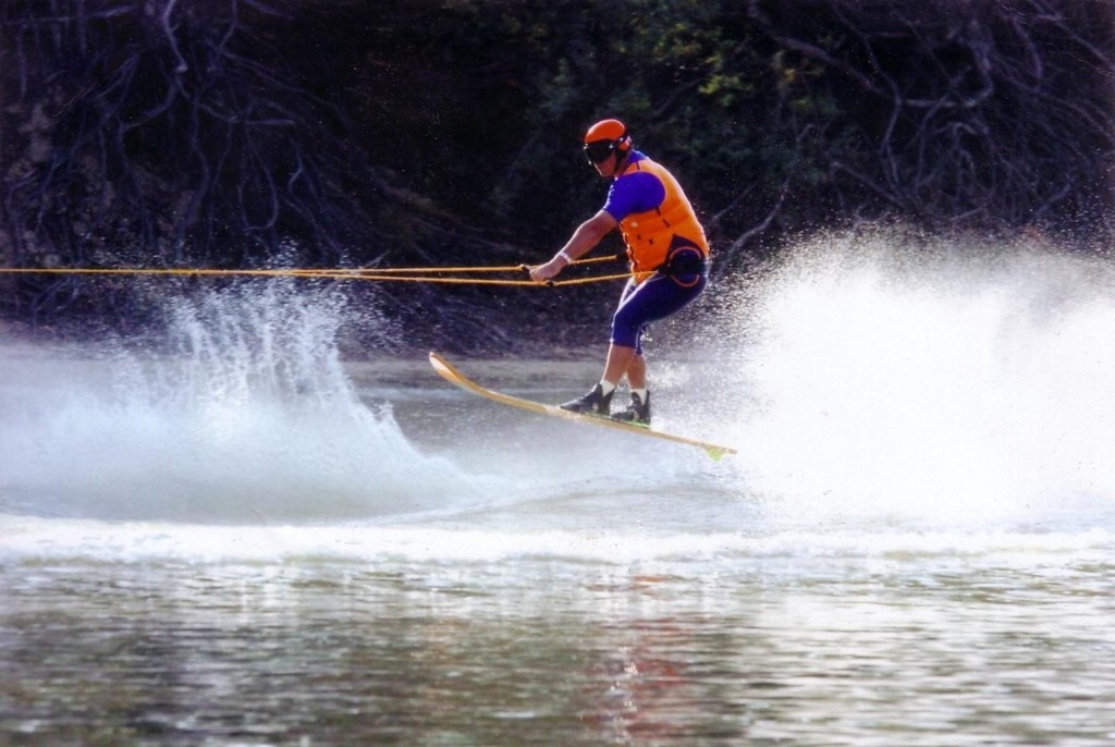 Danny Cropper (DC Waterskis) performs a bunny hop in the 2007 Southern 80. (Photographer unknown) © skirace .net www.skirace.net
