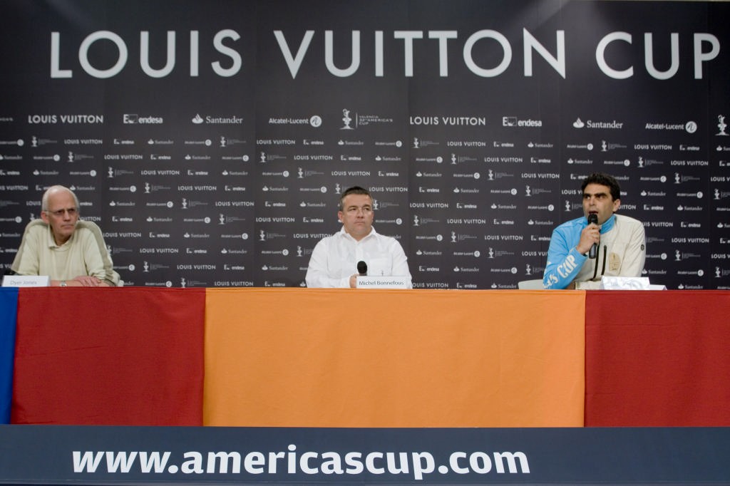 Dyer Jones, Regatta Director, with Michel Bonnefous, CEO of the Organisation of the 32nd America’s Cup and Michel Hodara, COO of the Organisation of the 32nd America’s Cup. © ACM 2007/Carlo Borlenghi
