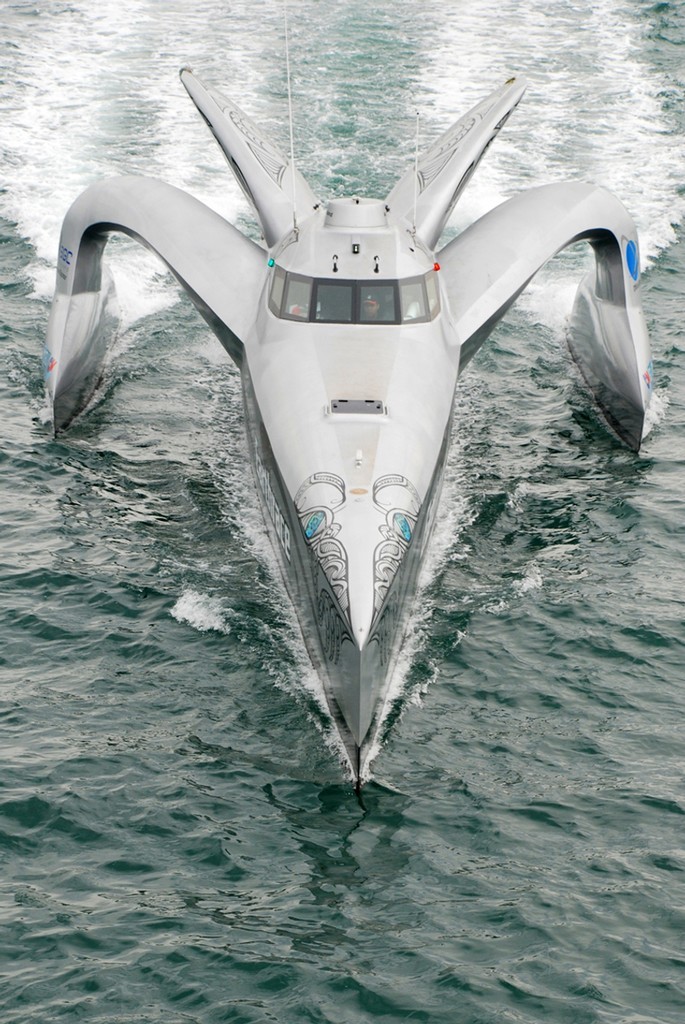 Корабль будущего Earthrace