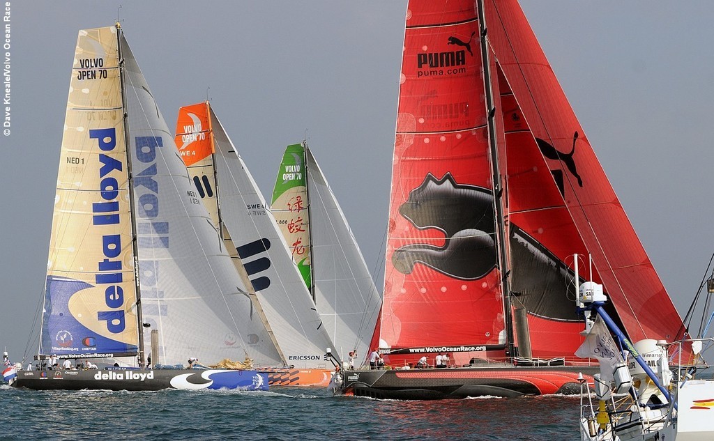 The fleet battle for position at the start of Leg 3 of the Volvo Ocean Race 2008-09 from Cochin, India, to Singapore ©  David Kneale/Volvo Ocean Race http://www.volvooceanrace.com/