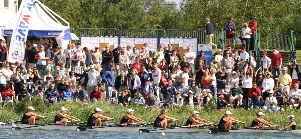 The Women’s Eight acknowledge the well deserved applause from the crowd as they warm down © Rob Bristow www.rowinginfo.info