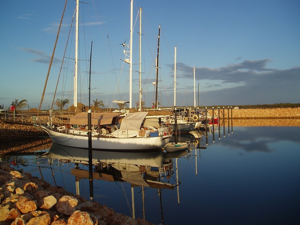 Carnarvon Yacht Club marina basin © Fiona Harper