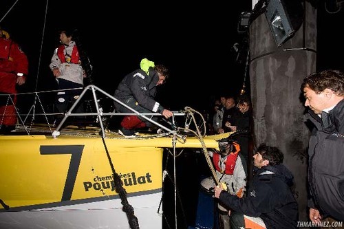 Bernard Stamm (SUI) Cheminees Pojoulat, return in Les Sables d’Olonne (FRA) after a collision with a fishing boat © Th.Martinez http://www.thmartinez.com