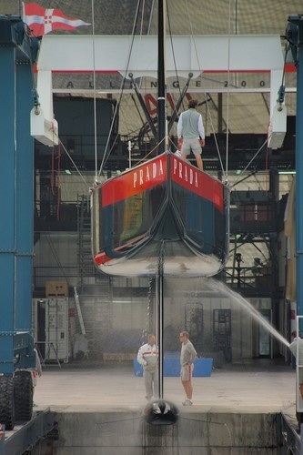 In spite of claims that the ACC V5 Rule was stale, Luna Rossa’s designers certainly came up with something quite different in terms of hull shape - Act 13 2007 Louis Vuitton Series © MCC McCamp