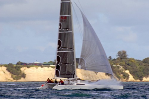 Taeping at speed off Takapuna - just after the start of the 2009 HSBC Coastal Classic © Richard Gladwell www.photosport.co.nz