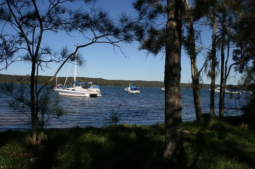 Lake Macquarie seen from the shore at Gwandalan © Helen Hopcroft