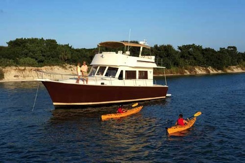 Mainship 45 Trawler at anchor © Mainship http://www.mainship.com.au