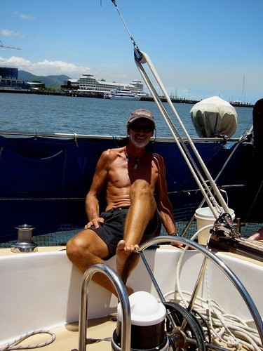 The deep tan is compulsory too © SW
