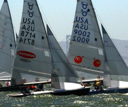 Martin/Nelson (l.) shadow rivals Holt/Smit into the rabbit start line  - 2009 SAP 505 Worlds © Rich Roberts http://www.UnderTheSunPhotos.com