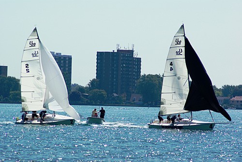 Anna Tunnicliffe (#4)- winning the Detroit Cup 2009 © Paul Tunnicliffe http://www.annatunnicliffe.com