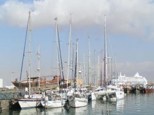 Vasco da Gama in Port Salalah © SW