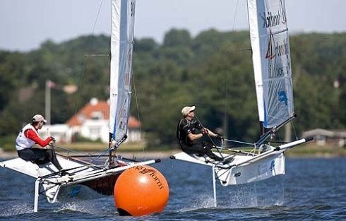 Rohan Veal (AUS) chases new World Champion Simon Payne (GBR) © Th.Martinez http://www.thmartinez.com