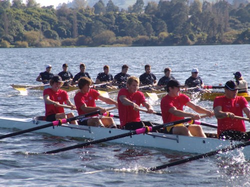 North Island ahead in the Boys Eight © Richard Gladwell www.photosport.co.nz