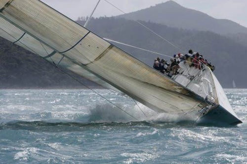 Brindabella drops Andrew Jackson over the side during this manouvre ©  Andrea Francolini Photography http://www.afrancolini.com/