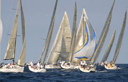 Comings and goings at the bottom mark  - 2006 Hamilton Island Sydney 38 InterNations © Sail-World.com /AUS http://www.sail-world.com