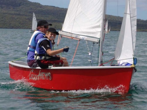 Then Wakatere BC Commodore Bruce Yarnton, and runner up in the 2013 Nationals, skippers a Sunburst in the 2006 Brooke Regatta © Richard Gladwell www.photosport.co.nz