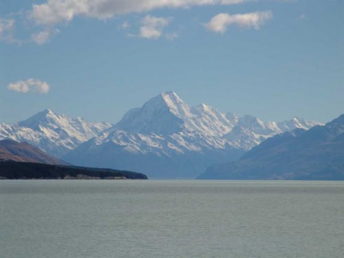 Lake Pukaki looking towards Mt Cook © Richard Gladwell www.photosport.co.nz