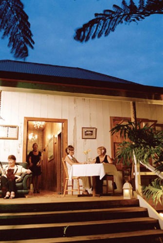 Island style wining and dining © Norfolk Island Tourism