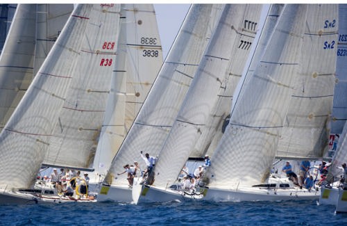 START LINE SYDNEY 38 - Savills SORC 2006<br />
© Andrea Francolini<br />
  ©  Andrea Francolini Photography http://www.afrancolini.com/
