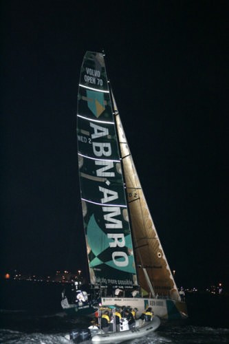Arrival Leg 2, Melbourne (AUS) - 22/01/2006<br />
ABN-AMRO 2 (NETHERLANDS) crosses the finish line in second place<br />
ph. Andrea Francolini/Reuters - Volvo Ocean Race &copy;  Andrea Francolini Photography http://www.afrancolini.com/