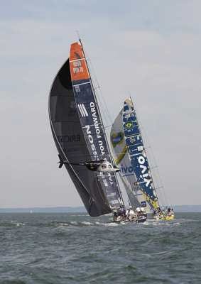 Volvo Ocean Race Melbourne Feb 12 restart of Leg 3 to Wellington NZ Volvo Open 70’s on the start line in Melbourne. Ericsson ahead of Brasil 1 at the start ©Rick Tomlinson  © Volvo Ocean Race http://www.volvooceanrace.com