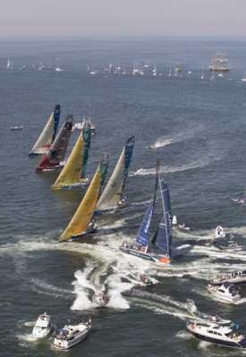 Ericsson returning after starting too early. Volvo Ocean Race In-port race in Rotterdam. ABN AMRO ONE won, Brasil1 came second and Pirates of the Caribbean third © Oskar Kihlborg © Volvo Ocean Race http://www.volvooceanrace.com