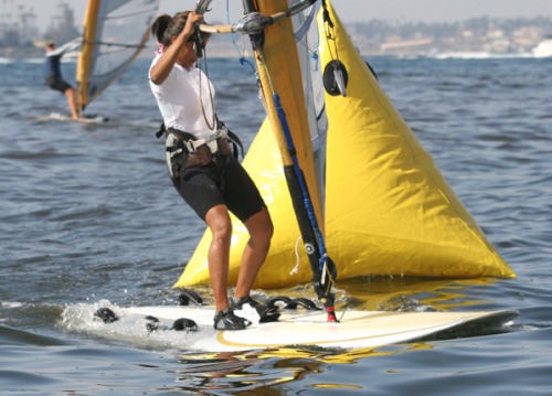  Nancy Rios leads runner-up Farrah Hall <br />
 <br />
 © Rich Roberts http://www.UnderTheSunPhotos.com