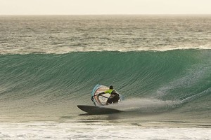 A perfect wave and perfect start for Kauli - 2008 Cabo Verde PWA World Cup photo copyright  John Carter / PWA http://www.pwaworldtour.com taken at  and featuring the  class