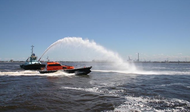 The tugboat, P.B Plenty, provides us with a photo opportunity ©  John Curnow