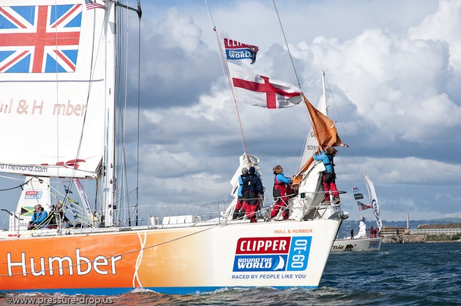 Hull & Humber at the start of leg eight - Clipper Around the World 2010 © Erik Simonson/ h2oshots.com