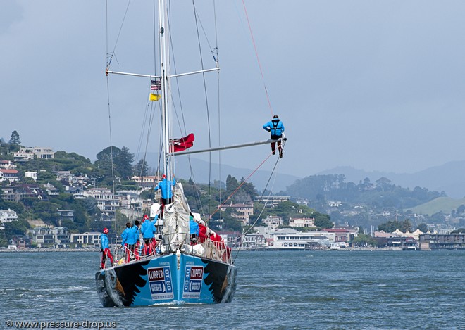 2010 Clipper Around the World Race, Cape Breton Island finishes Leg 7 at San Francisco © Erik Simonson/ h2oshots.com