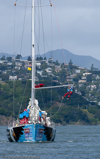 2010 Clipper Around the World Race, Cape Breton Island finishes Leg 7 at San Francisco © Erik Simonson/ h2oshots.com