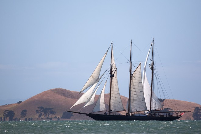 Shenandoah - NZ Marine Kiwi Kawau Challenge.  © Gareth Cooke - Subzero Images http://www.subzeroimages.com