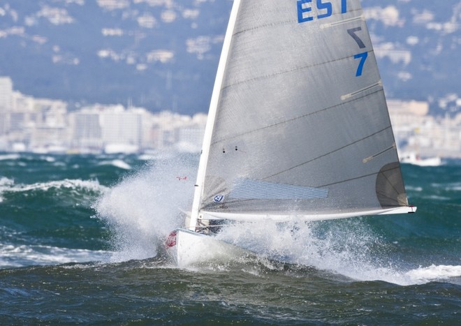 Finn class - Finn class - Day 3, Princess Sofia Trophy, Palma 2010 © Nico Martinez http://www.nicomartinez.com